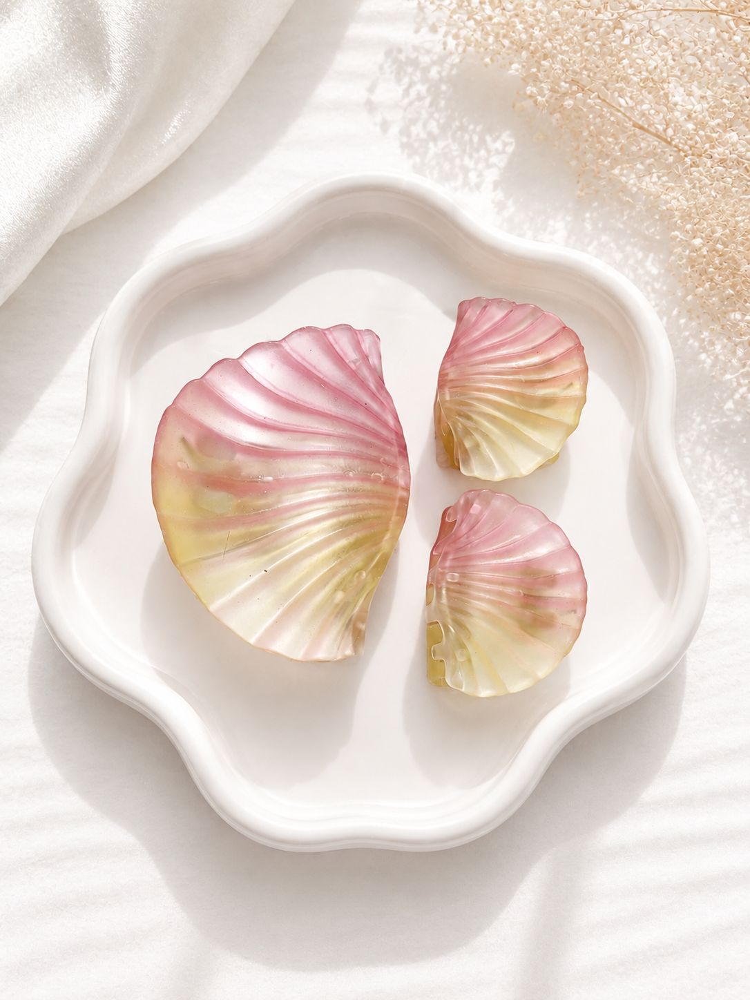 Scallop Shell Claw Clip Set (Set of 3)