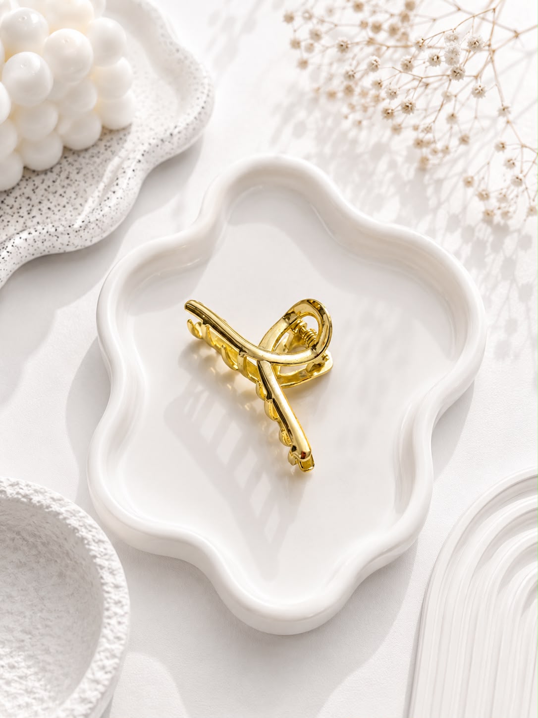 Oval Claw Clip - Gold