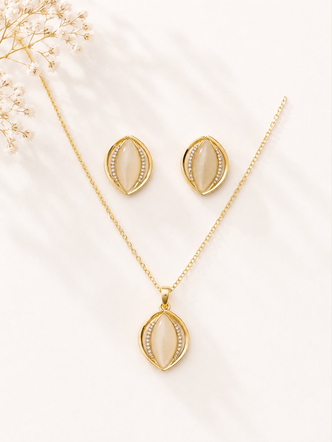 Marquise Eye Jewellery & Pendant Set - styled