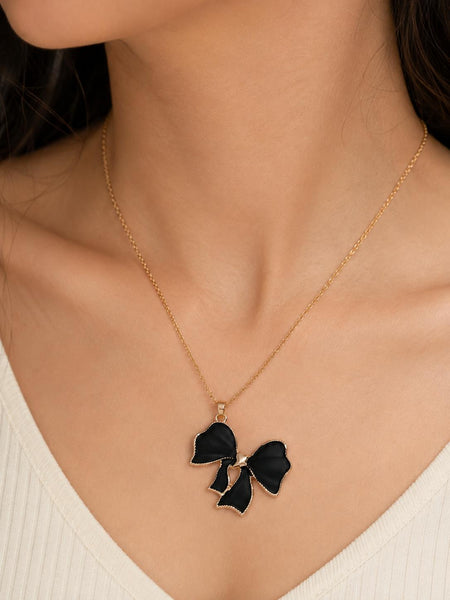 Bow Necklace