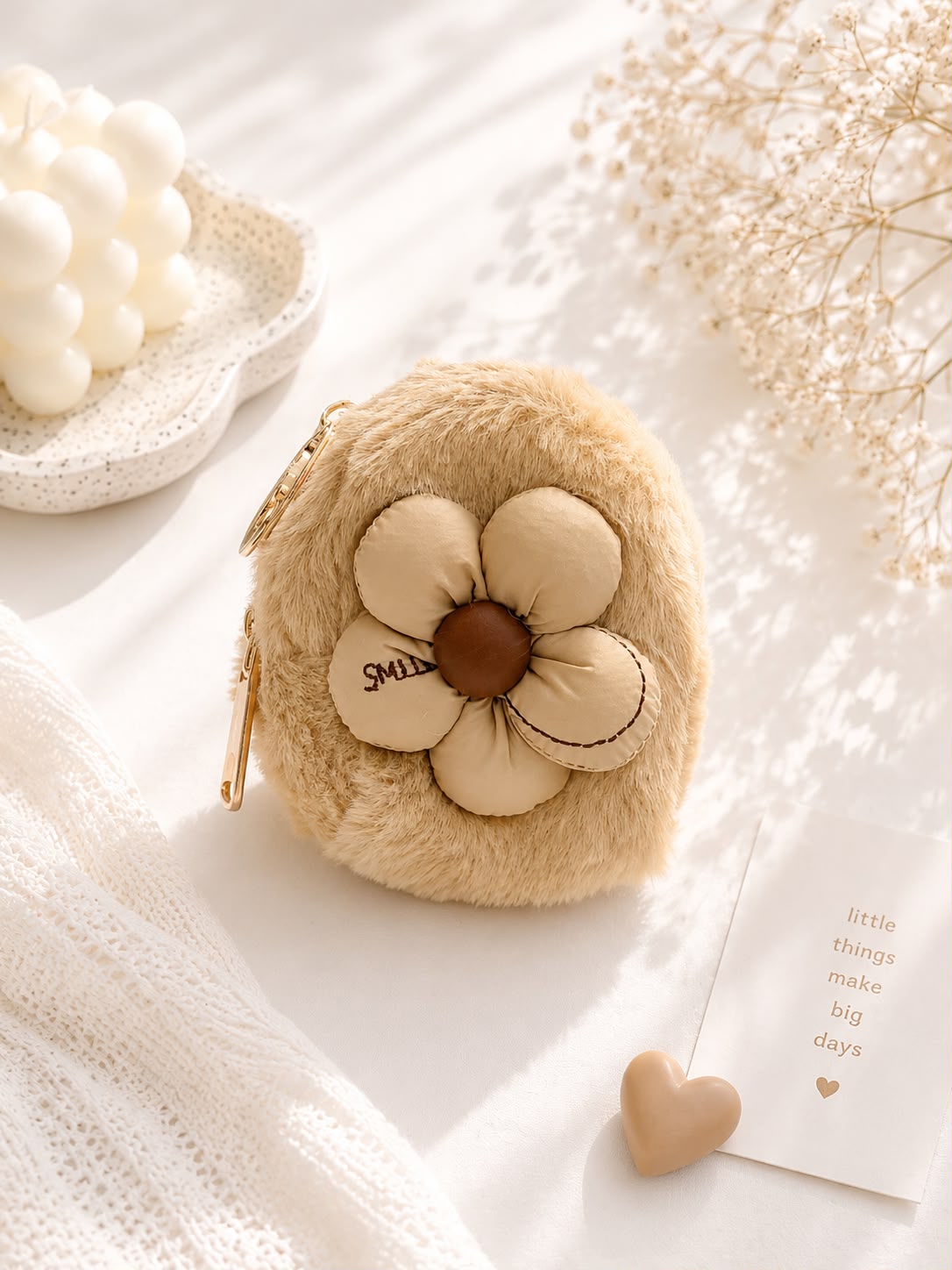 Fluffy Flower Coin Pouch - Camel Brown