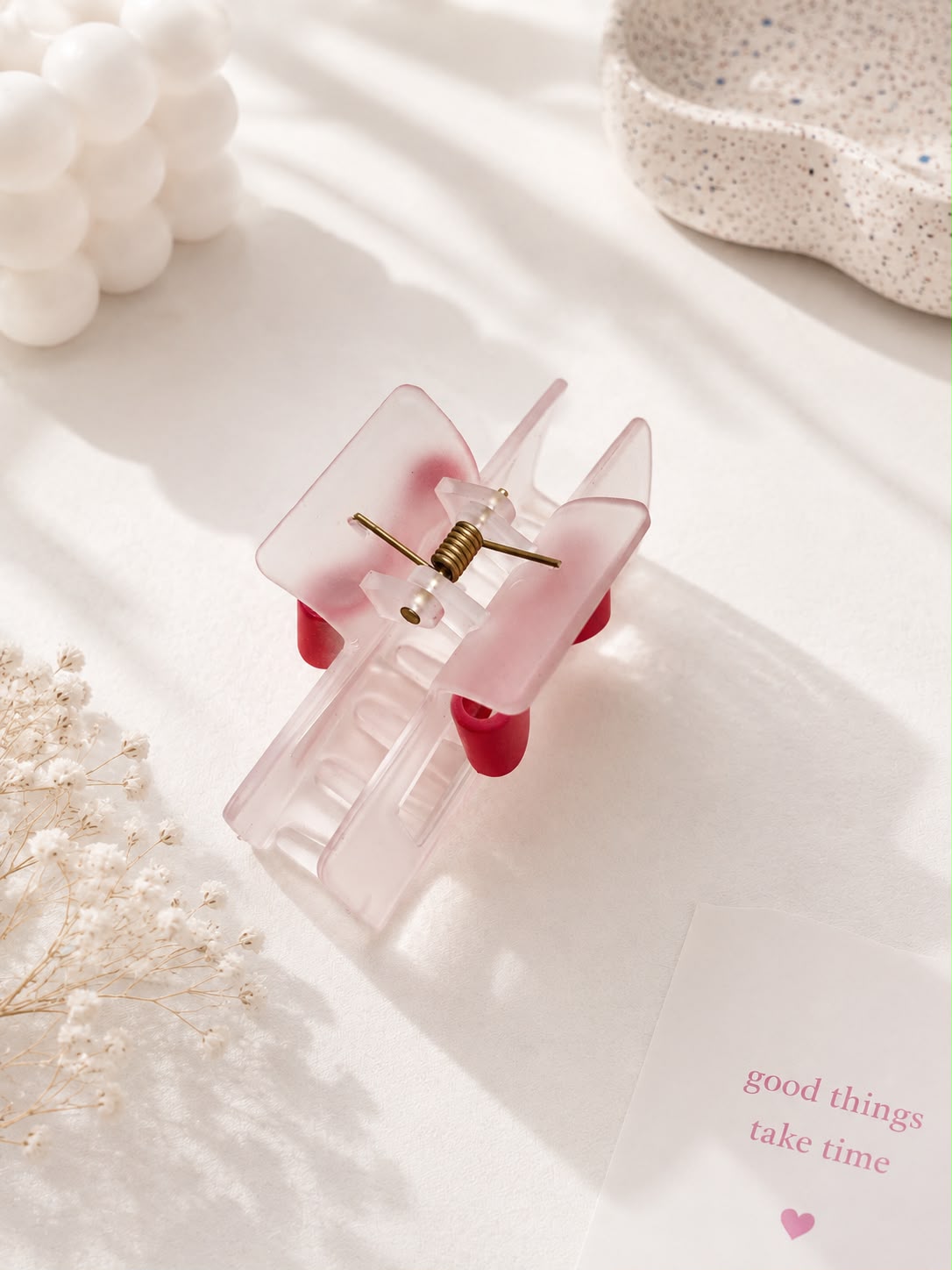 Decus Heart & Bow Charm Claw Clip - Blush Pink Bow