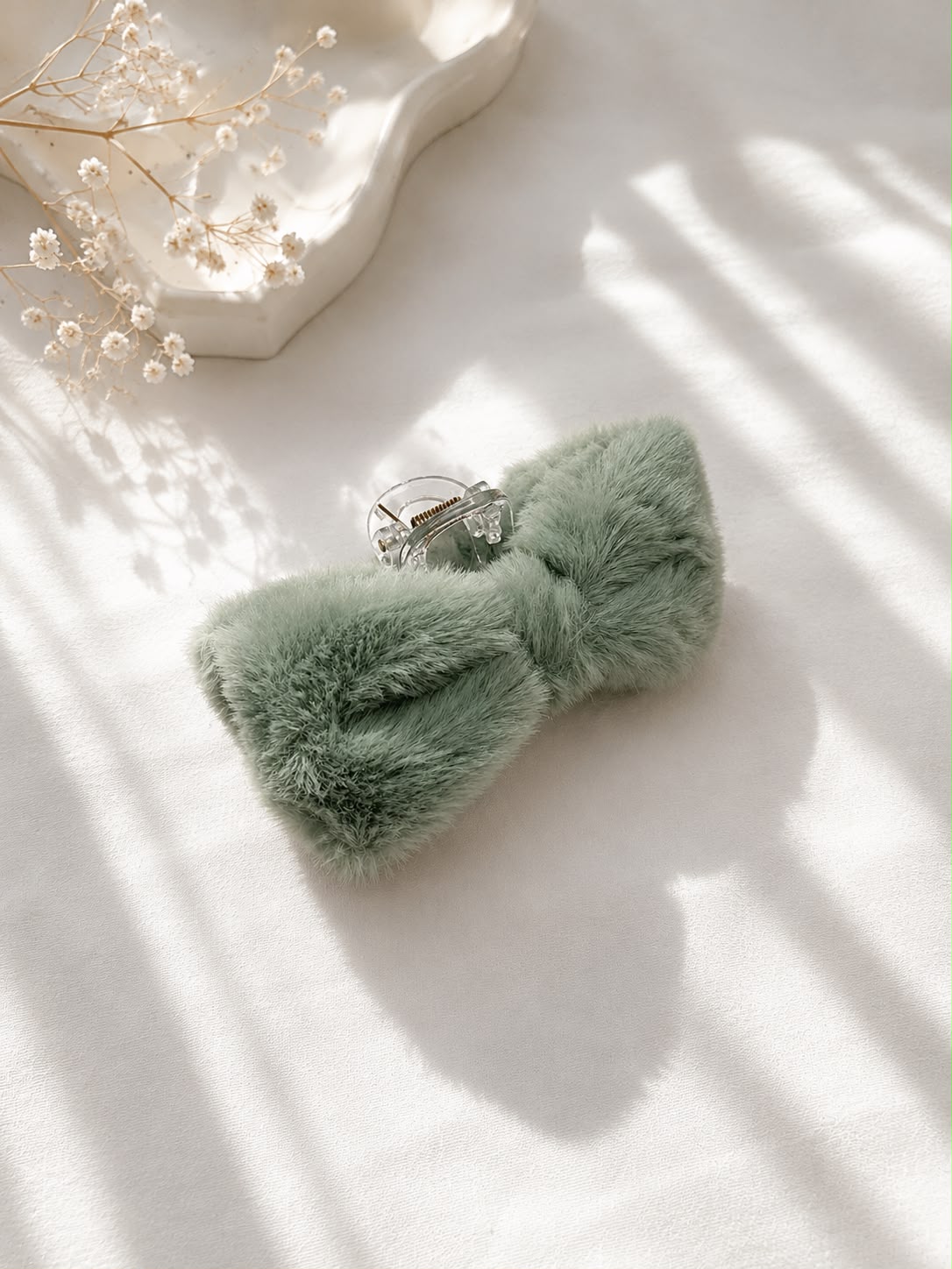Decus Fluffy Bow Claw Clip - Blush Pink