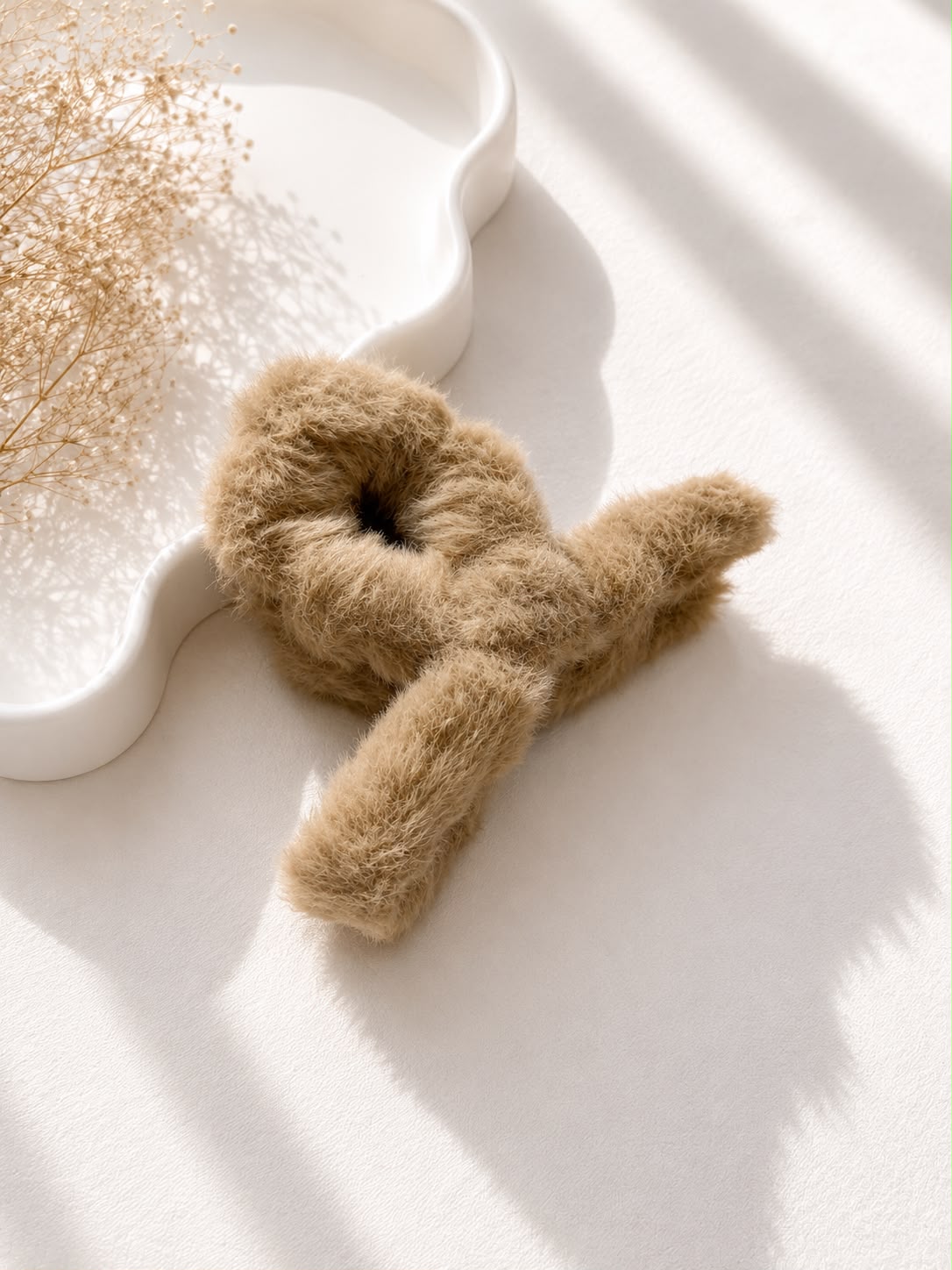 Decus Fluffy Bow Scrunchie - Black