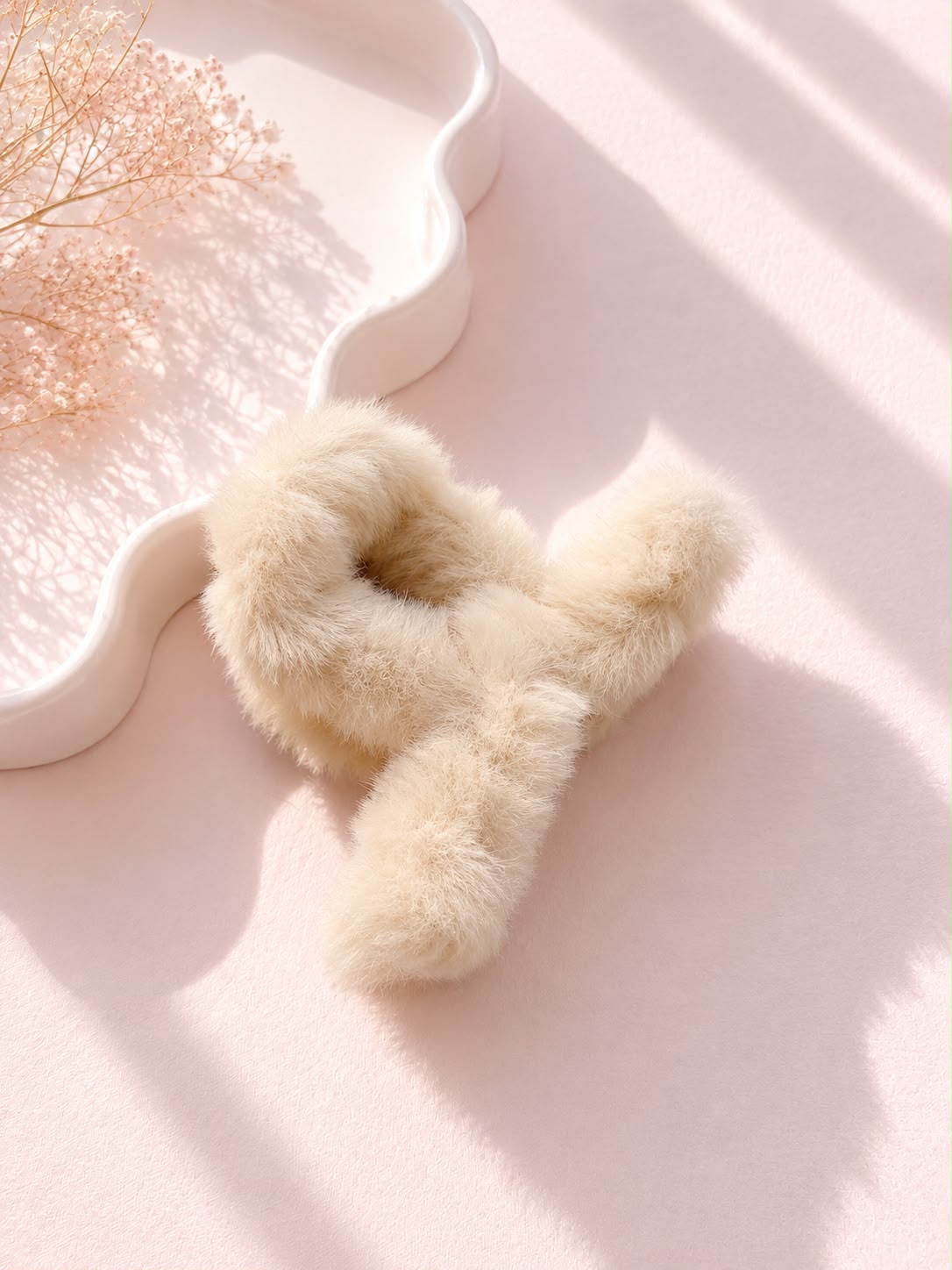 Decus Fluffy Bow Scrunchie - Grey