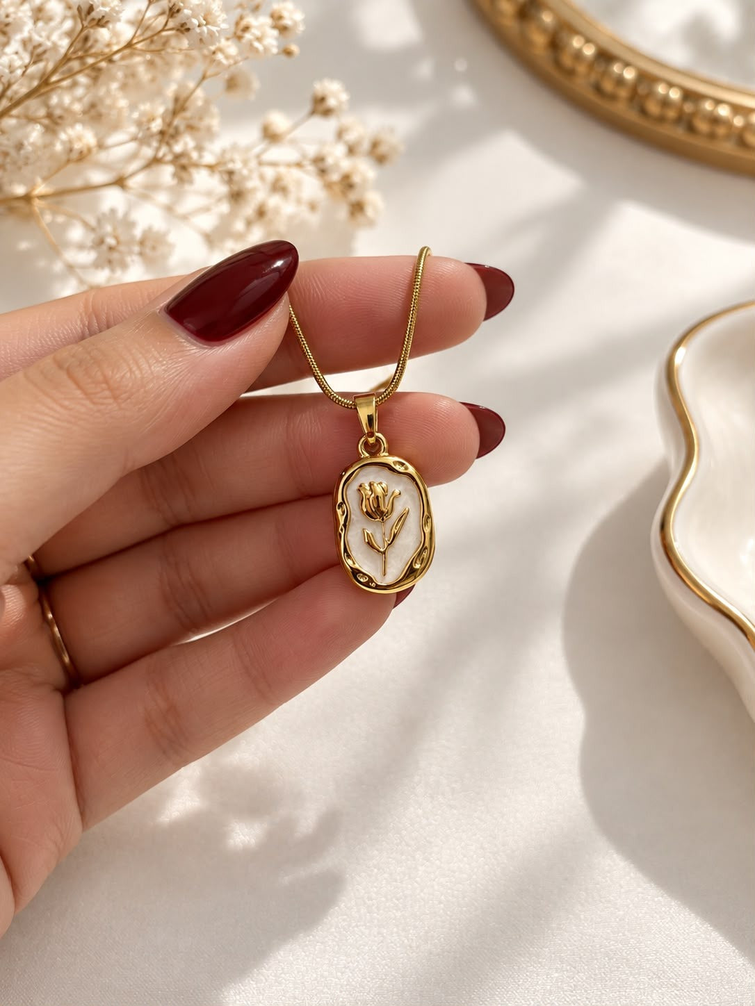 Tulip Cameo Layered Necklace